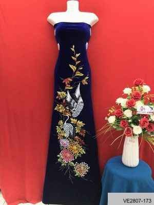 1634619508 vai ao dai thai tuan ve cao cap (1)